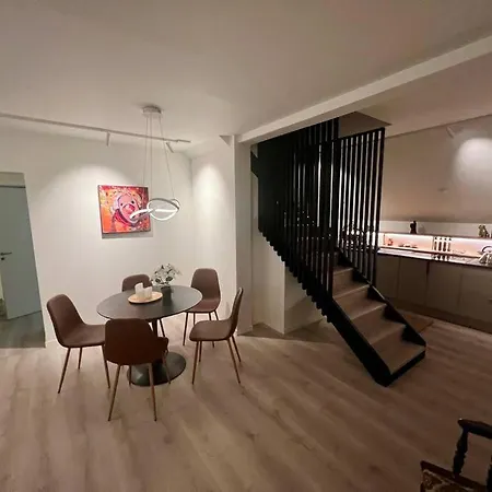 Apartment I Hjertet Av Nordens Paris.