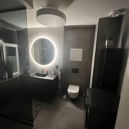 I Hjertet Av Nordens Paris. Tromsø