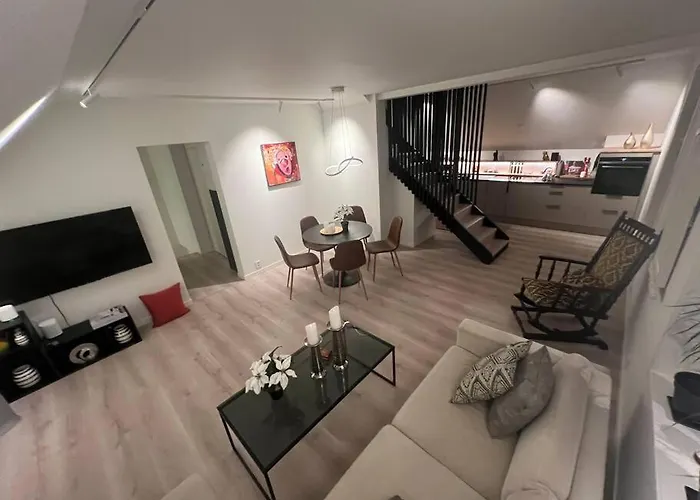 I Hjertet Av Nordens Paris. * Tromsø