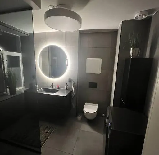 I Hjertet Av Nordens Paris. Tromsø