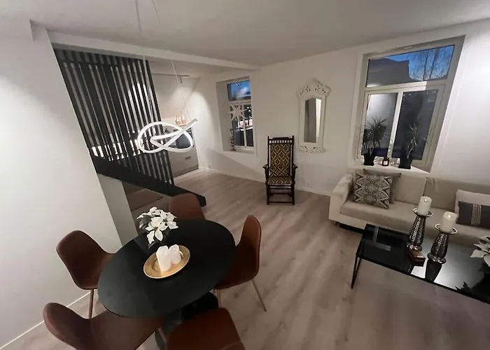 I Hjertet Av Nordens Paris. Tromsø